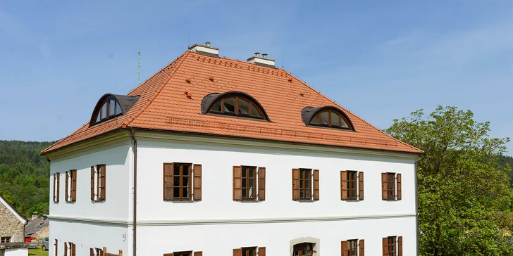 Pobyt na Šumave: moderne zrekonštruovaná fara v Rejštejně, 3 km od Kašperských hôr