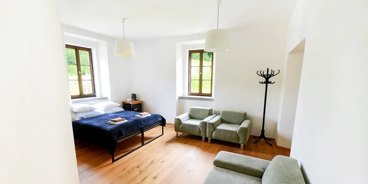 Pobyt na Šumave: moderne zrekonštruovaná fara v Rejštejně, 3 km od Kašperských hôr