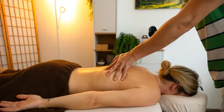 Klasická masáž chrbta 30 minút alebo celotelová masáž 60 minút