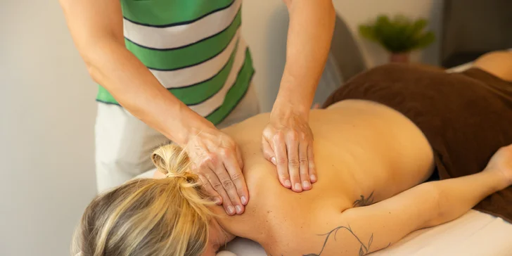 Klasická masáž chrbta 30 minút alebo celotelová masáž 60 minút