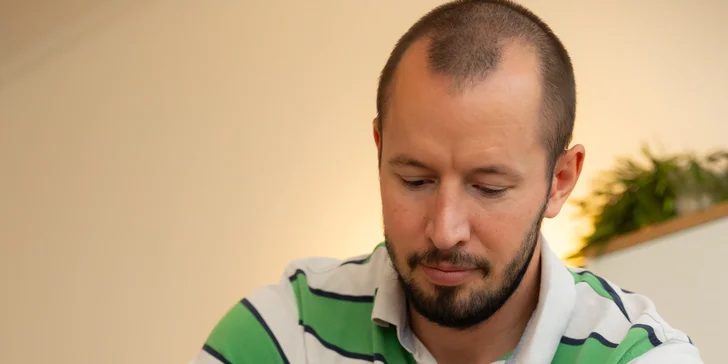 Klasická masáž chrbta 30 minút alebo celotelová masáž 60 minút