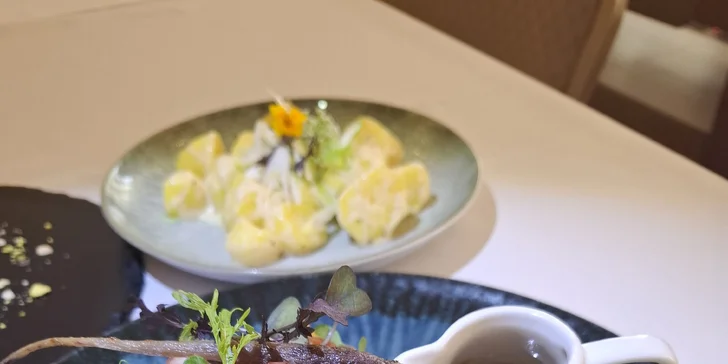 Večera a bowling pre dvoch v Kaštieli Mojmírovce ****