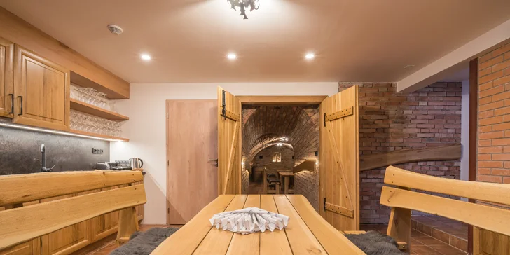 Pobyt vo Veľkých Bíloviciach: krásne ubytovanie v pivnici až pre 10 osôb aj s občerstvením