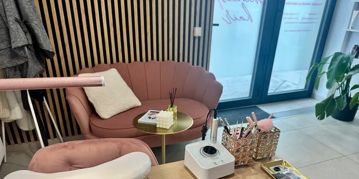 Gélové nechty či gél lak: Poďte si po krásne nechty