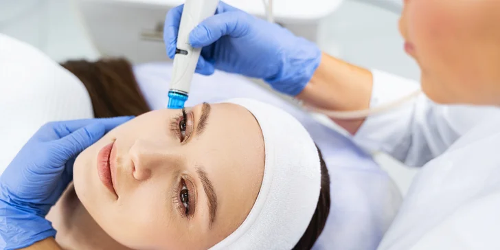 Laminácia obočia, lash lifting alebo ošetrenie pleti s hydradermabráziou