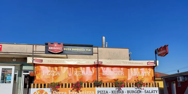 Pizza podľa tradičnej talianskej receptúry, v dvoch veľkostiach