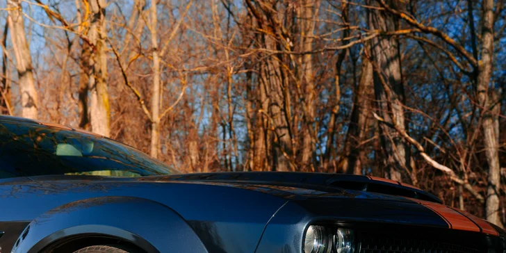 Prenájom vozidla Dodge Challenger 6.4 Scat Pack na pár hodín, celý deň či víkend
