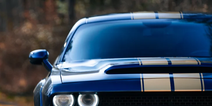 Prenájom vozidla Dodge Challenger 6.4 Scat Pack na pár hodín, celý deň či víkend