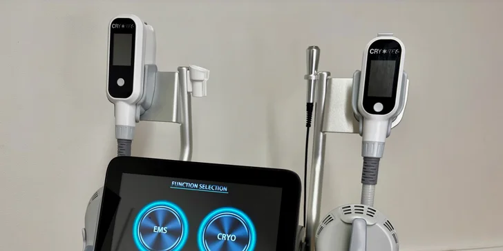 Tvarovanie postavy pomocou kryolipolýzy a EMS