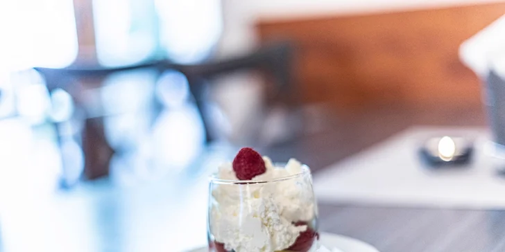 Pobyt v srdci Poděbrad: raňajky a fľaša vína, varianta vrátane wellness a masáže