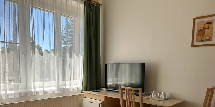 Pobyt v srdci Poděbrad: raňajky a fľaša vína, varianta vrátane wellness a masáže