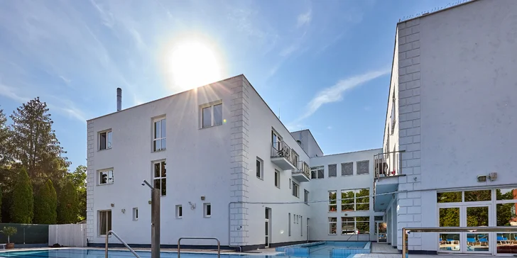 Relaxačný pobyt s polpenziou v hoteli Silver**** s kúpeľným komplexom, neobmedzený wellness v cene