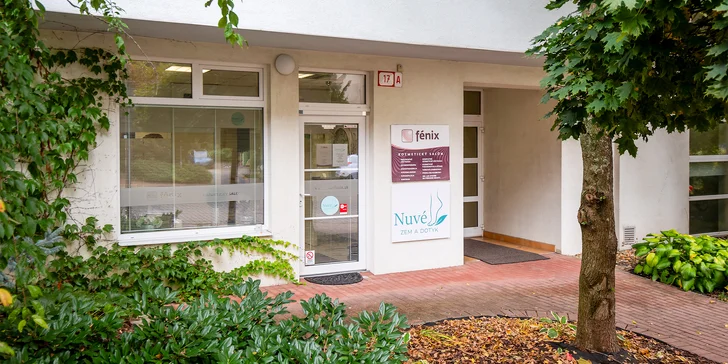 Suchá alebo mokrá pedikúra pre zdravie nôh, variant aj s masážou