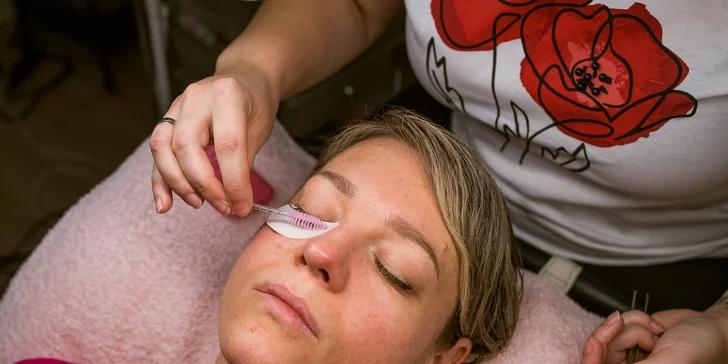 Štýlové UV mihalnice s výdržou až 7 týždňov