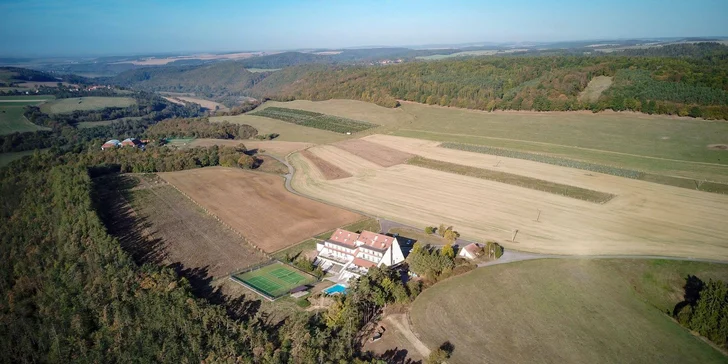 Za krásami Křivoklátska: hotel s raňajkami alebo polpenziou a wellness