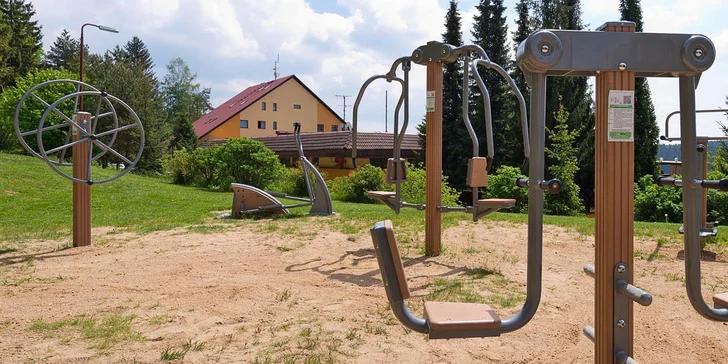 Pobyt na Vysočine: raňajky alebo polpenzia aj neobmedzený vstup do bazéna