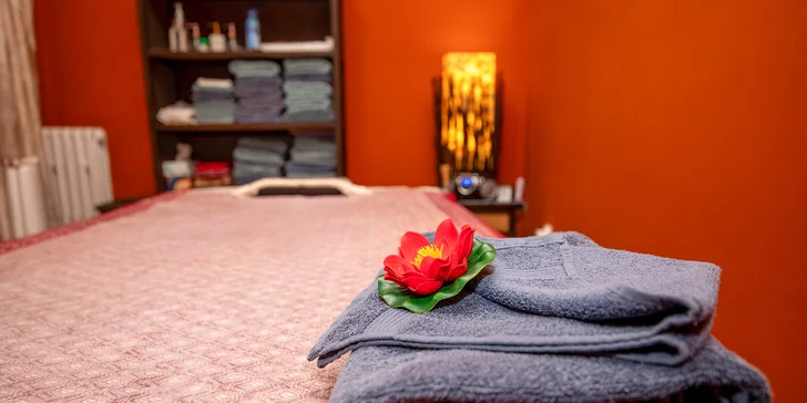Thajská olejová aromatická masáž: 45–60 minút uvoľnenia a relaxu