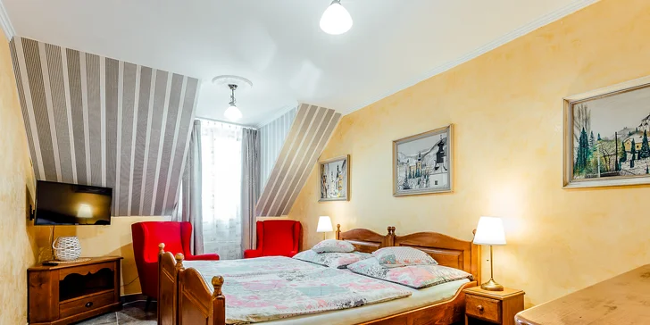 Vkusné ubytovanie s polpenziou v historickom centre Banskej Štiavnice