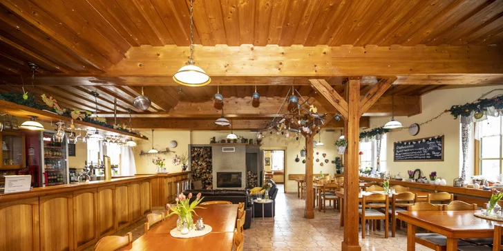 Pohodový pobyt na Šumave pri Kašperských Horách: ubytovanie s raňajkami alebo polpenziou