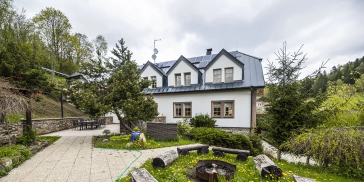 Pohodový pobyt na Šumave pri Kašperských Horách: ubytovanie s raňajkami alebo polpenziou