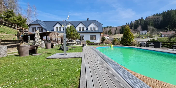 Pohodový pobyt na Šumave pri Kašperských Horách: ubytovanie s raňajkami alebo polpenziou