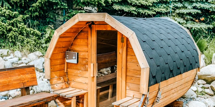 Mobilný domček v Tatranskej Lomici so súkromným wellness a polpenziou