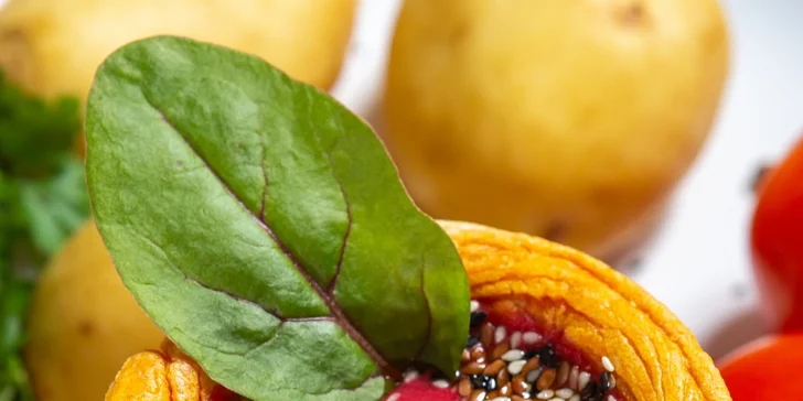 Soupculture Košice – polievka podľa výberu podávaná v jedlom chlebovom poháriku