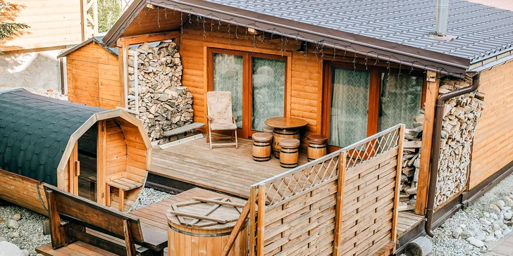 Mobilný domček v Tatranskej Lomici so súkromným wellness a polpenziou