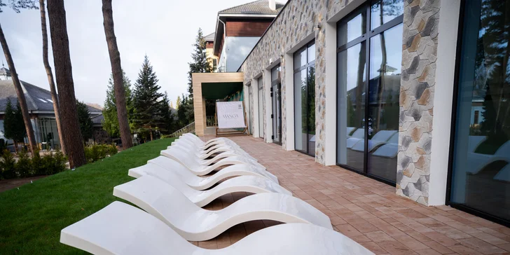 Pokojná dovolenka pri Straszyńskom jazere: raňajky, sauna, detské ihrisko, výlety do Gdanska