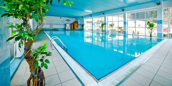 Hotel v malebnej oblasti poľských Beskýd: strava, neobmedzený wellness aj atrakcie na dosah