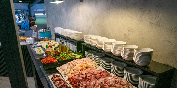 Resort Špindl pod Medvědínom: hotel pri lanovke, raňajky alebo polpenzia, vstupy do aquaparku