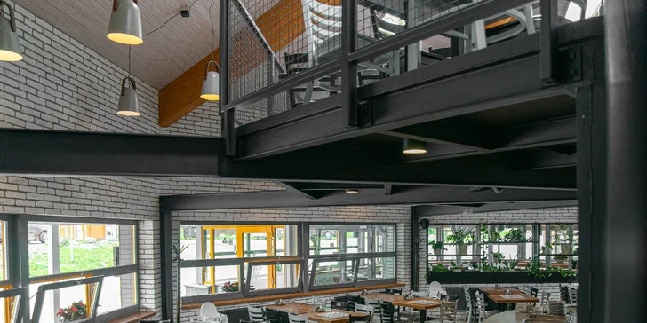 Resort Špindl pod Medvědínom: hotel pri lanovke, raňajky alebo polpenzia, vstupy do aquaparku