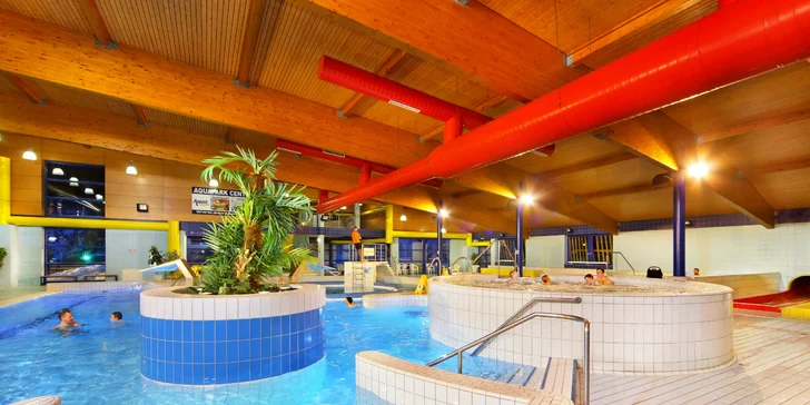 Resort Špindl pod Medvědínom: hotel pri lanovke, raňajky alebo polpenzia, vstupy do aquaparku