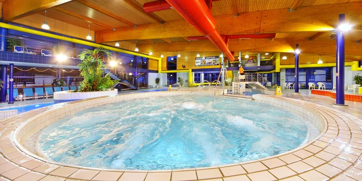 Resort Špindl pod Medvědínom: hotel pri lanovke, raňajky alebo polpenzia, vstupy do aquaparku