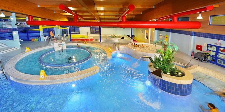 Resort Špindl pod Medvědínom: hotel pri lanovke, raňajky alebo polpenzia, vstupy do aquaparku