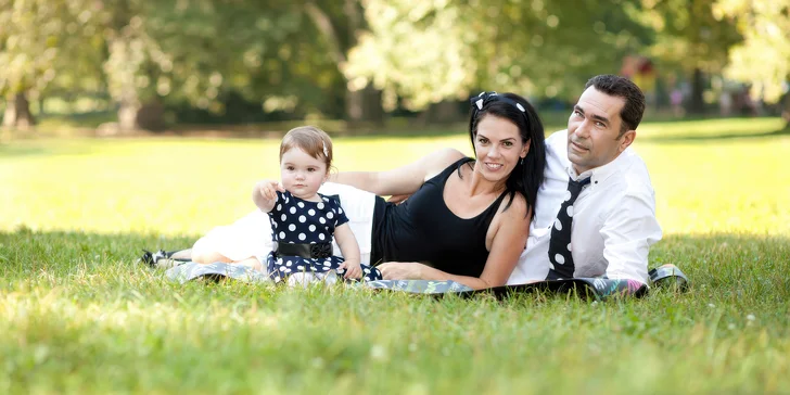 Profesionálne exteriérové fotenie: portréty, rodiny, páry, svadby