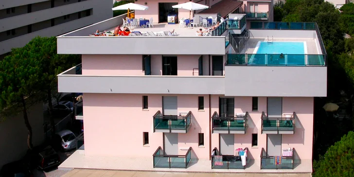 Pohoda v Bibione: raňajky, súkromná pláž, strešný bazén aj first minute zľava