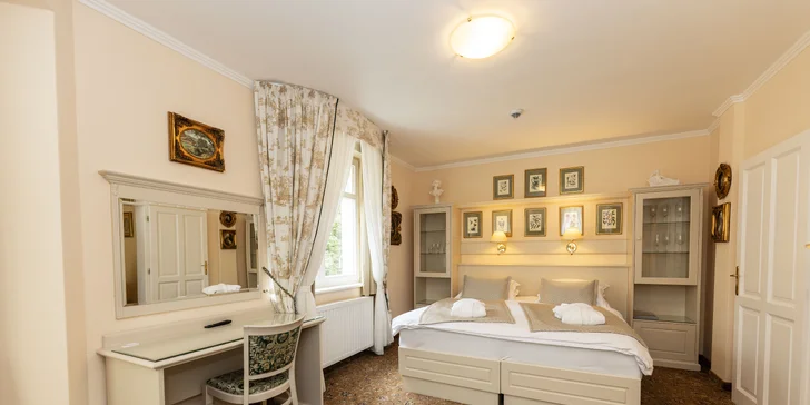 Pobyt v Karlových Varoch s raňajkami alebo polpenziou, neobmedzeným wellness aj masážou