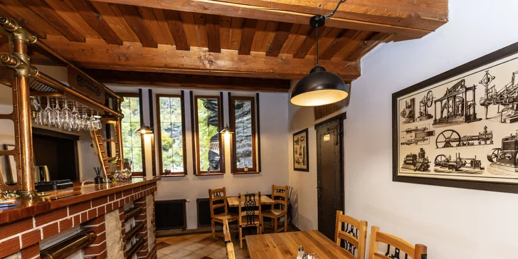 Pobyt v tajuplnej Starej plynárně v Hřensku s raňajkami alebo bez stravy