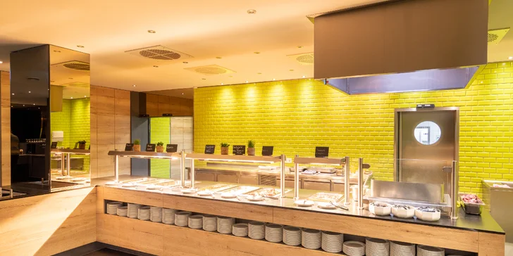 Wellness pobyt s all inclusive v Durínsku v meste Jena: bazén aj sauny