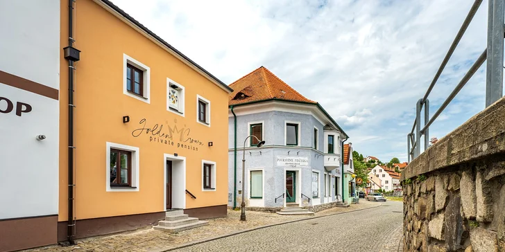 Krásy Českého Krumlova: zrekonštruovaný penzión pri rieke a raňajky