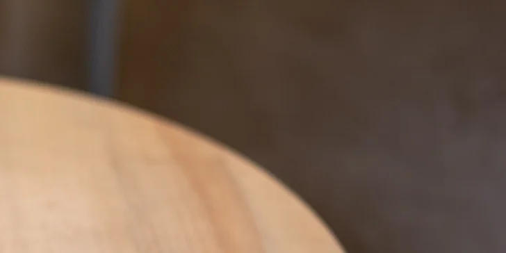 Raňajky pre dvoch v BENZE: párky, plnený croissant, omeleta, šunkovo-syrový tanier a iné