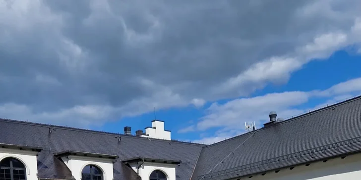 Pobyt na zámku v Poľsku: jedlo, neobmedzený wellness aj balíčky s masážou