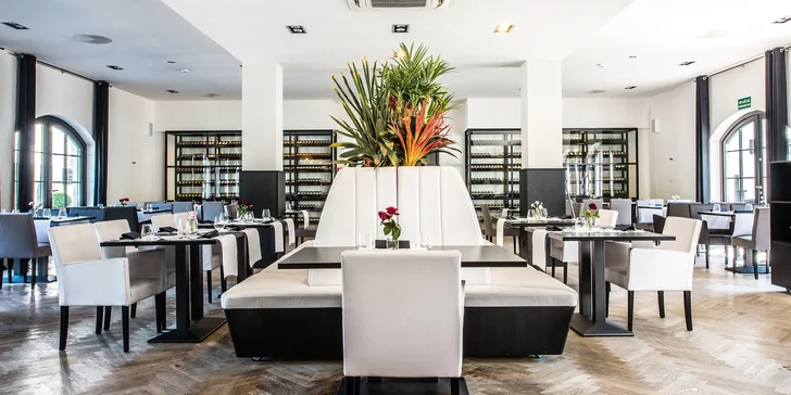 Pobyt na zámku v Poľsku: jedlo, neobmedzený wellness aj balíčky s masážou