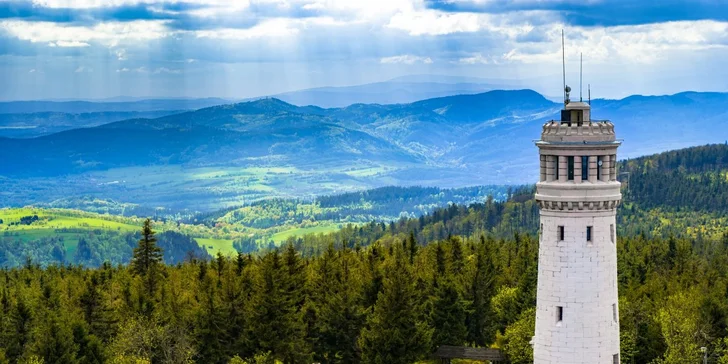 Pobyt na zámku v Poľsku: jedlo, neobmedzený wellness aj balíčky s masážou