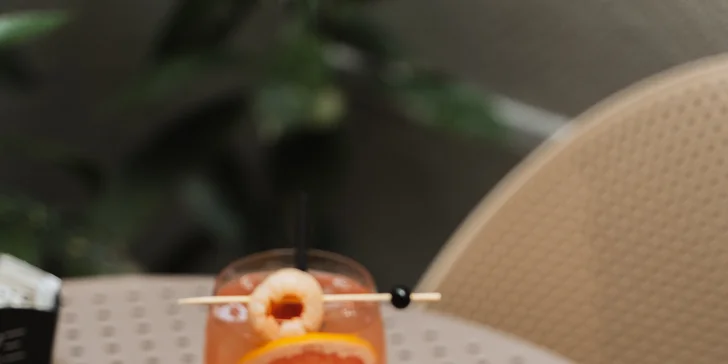 Raňajky pre dvoch v BENZE: párky, plnený croissant, omeleta, šunkovo-syrový tanier a iné