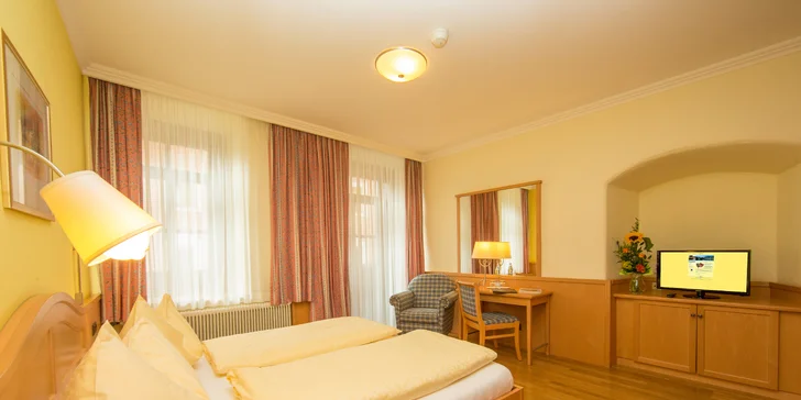 Hotel v centre Zell am See: raňajky aj polpenzia, neobmedzene sauna, letná karta výhod