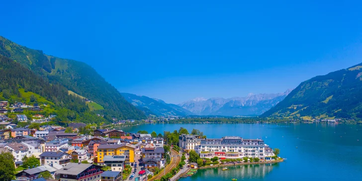 Hotel v centre Zell am See: raňajky aj polpenzia, neobmedzene sauna, letná karta výhod