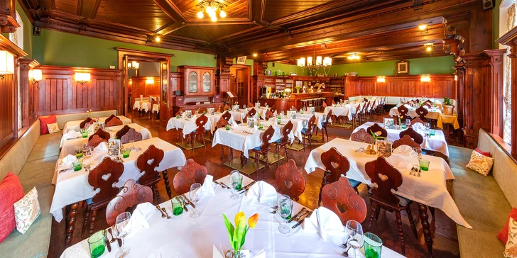 Hotel v centre Zell am See: raňajky aj polpenzia, neobmedzene sauna, letná karta výhod