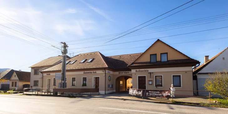 Relaxácia vo wellness, masáž aj pivný kúpeľ a voucher do reštaurácie pre 2 osoby